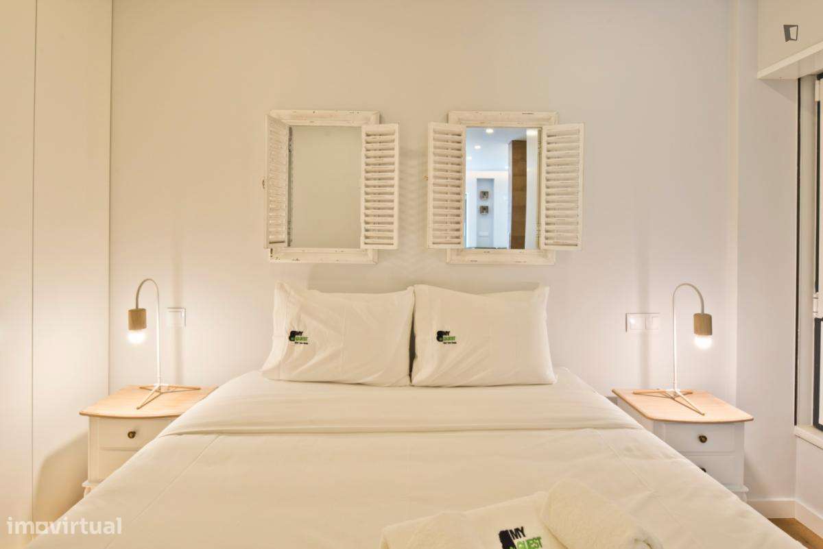 Apartamento com 1 quartos - localizado em Lapa Lisbon - Grande imagem: 2/5