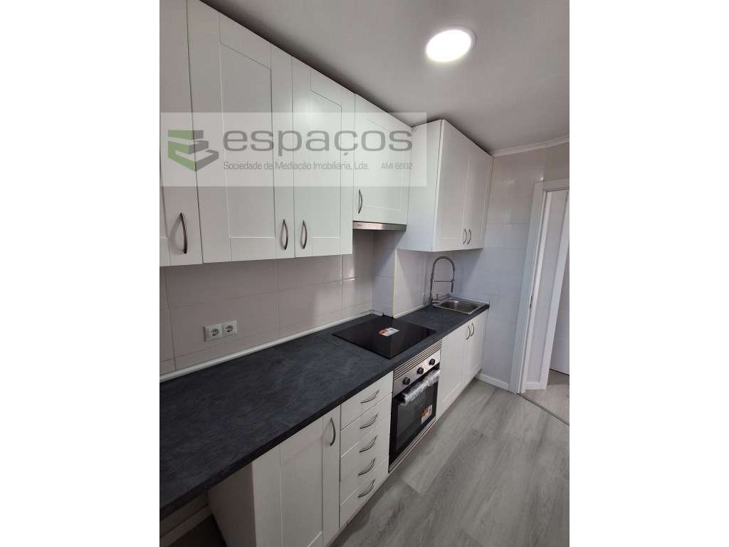 T2 Remodelado na Pontinha, Odivelas-2