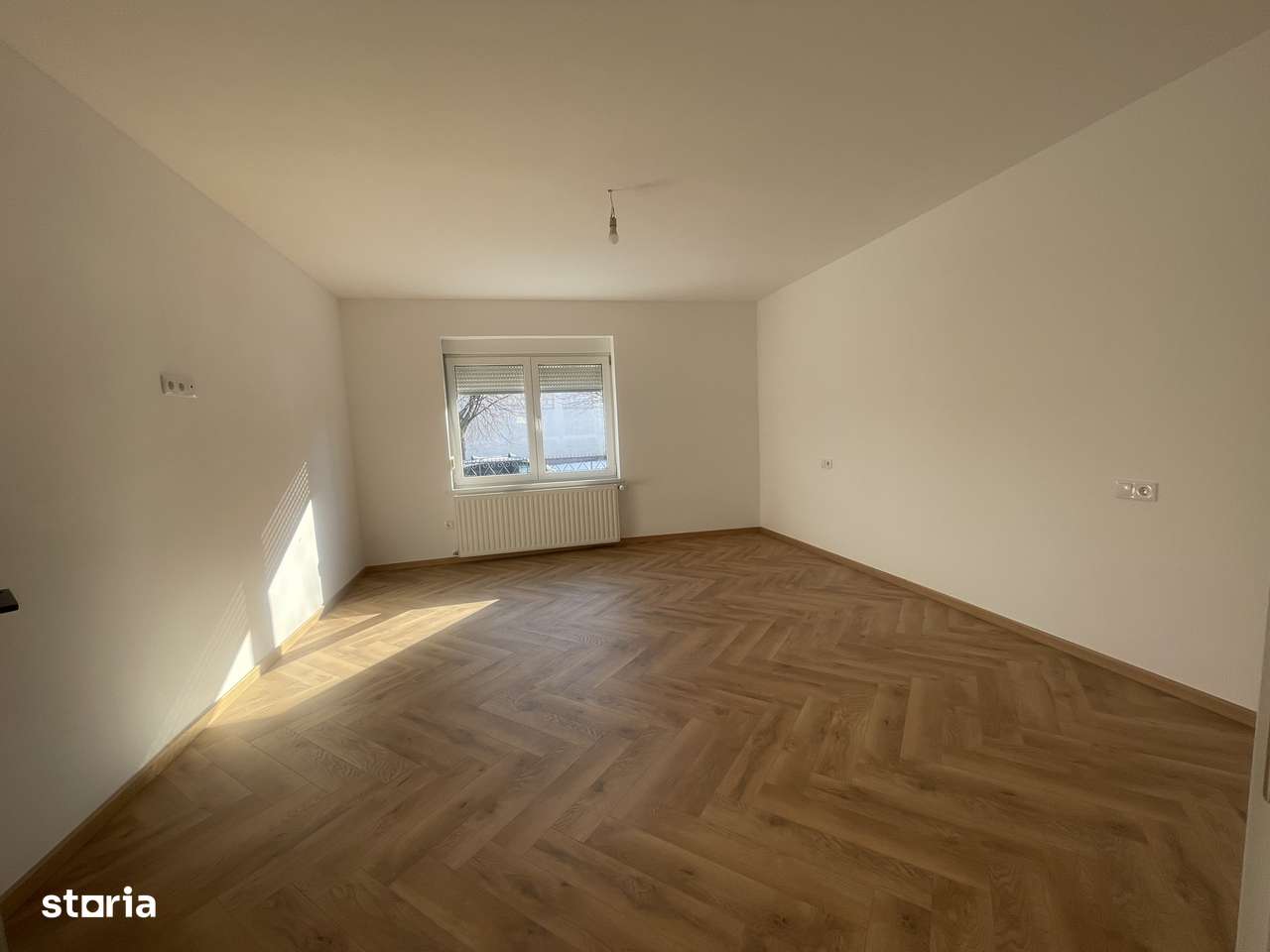 Casa 3 camere singur în curte 454 mp pe un nivel zona Calea Poplacii-12