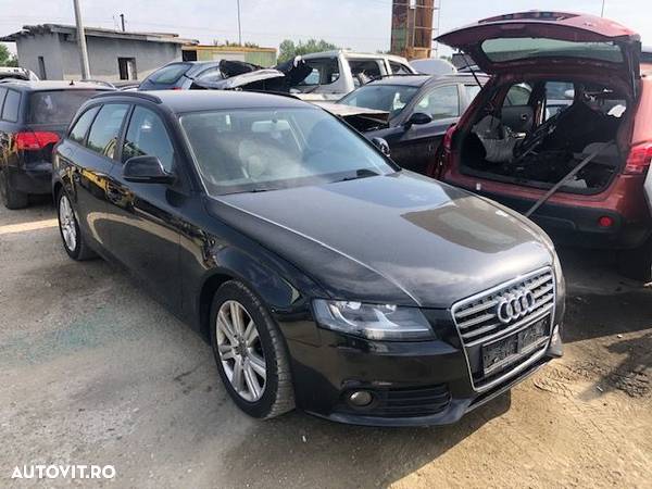 Dezmembrez Piese  Audi A4 B8 2.0 - 3