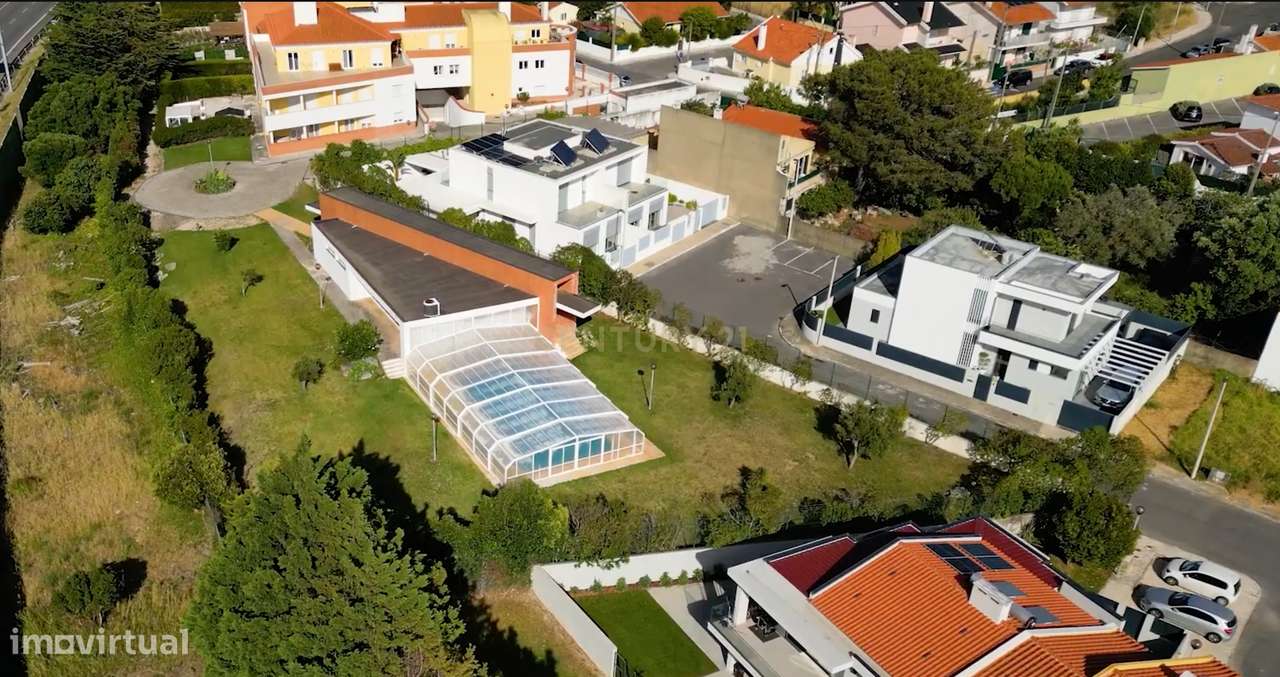 Moradia T4 em Condomínio fechado com Piscina e Ginásio | Cascais-37