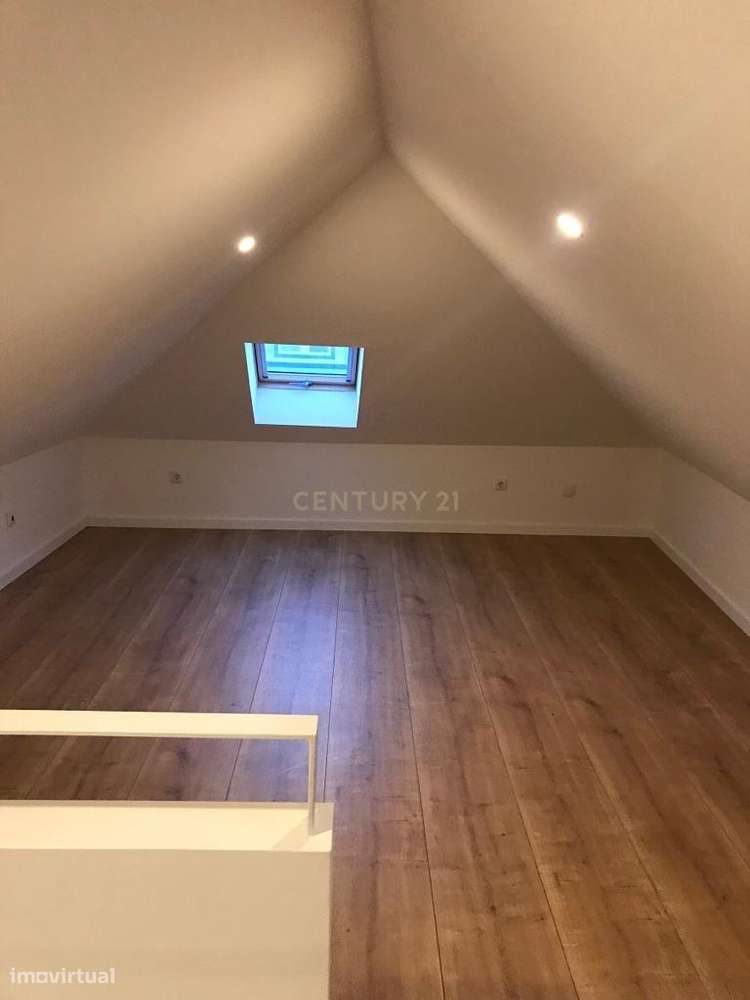 Duplex T2+1 na Rua do Benformoso 226, Lisboa. Em Venda! - Grande imagem: 3/14