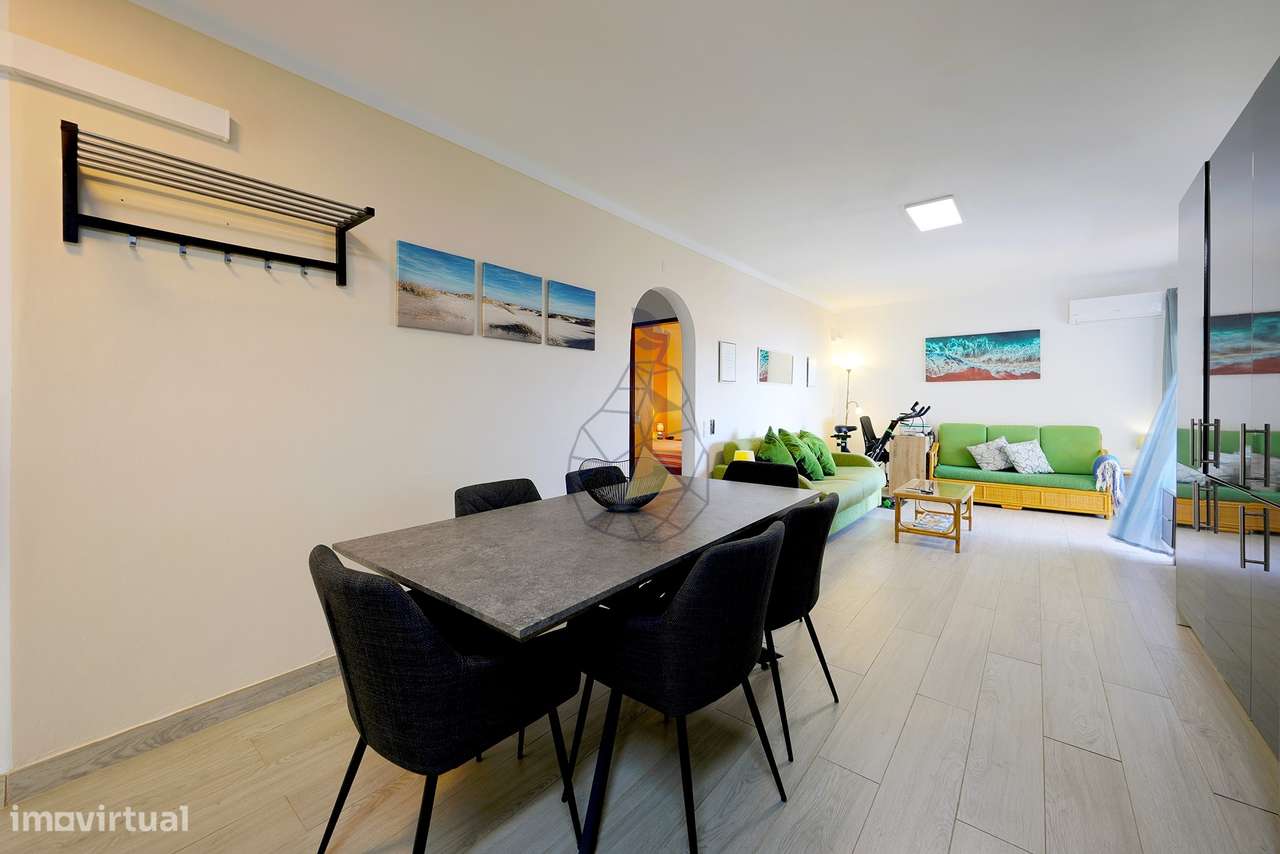 Apartamento  T1 +1 , com Licença de Alojamento Local na Primeira linha-5