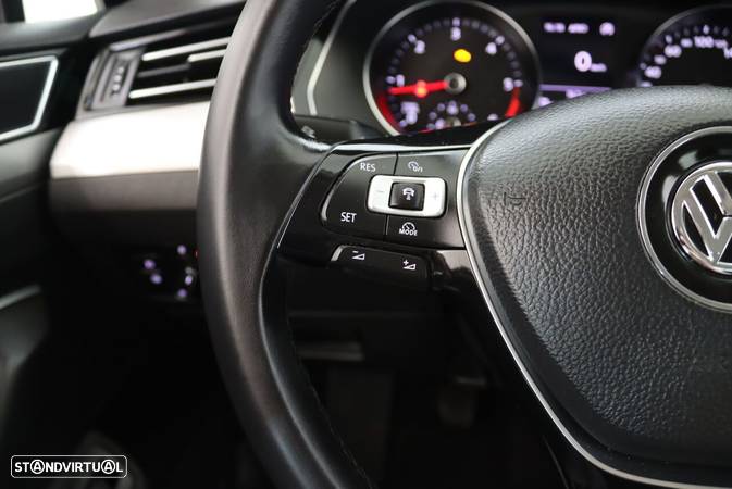 VW Passat 2.0 TDI (BlueMotion ) Comfortline - 11