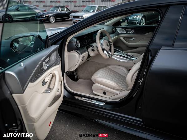 Mercedes-Benz AMG GT-S 63 4Matic+ Coupe Speedshift MCT 9G - 17