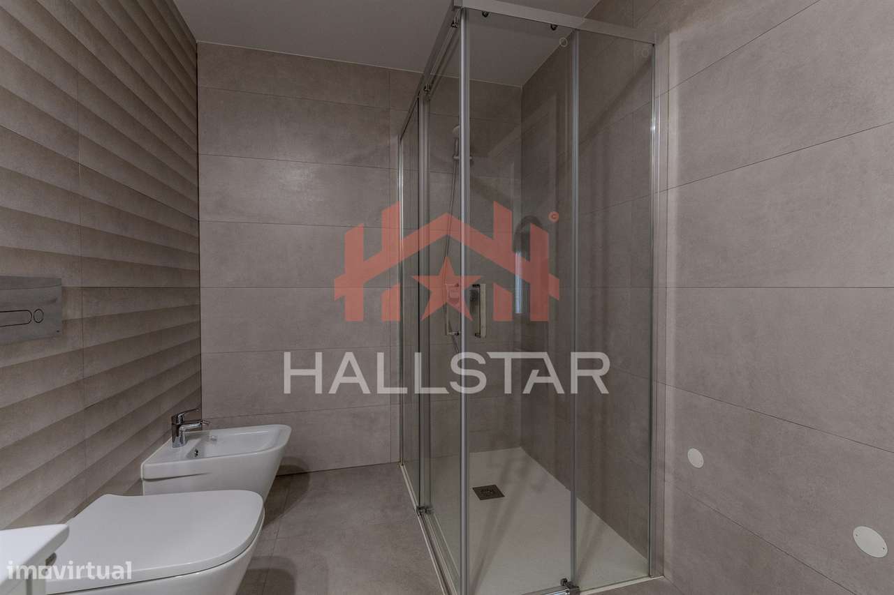 Apartamento T2 / Cozinha Equipada e Terraço / Marrazes-21