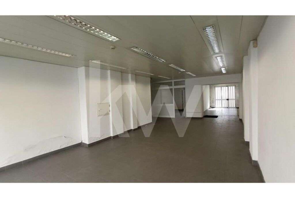 Loja Venda Afonso III 138m2 e Logradouro - Grande imagem: 2/10