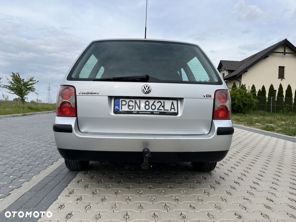 Volkswagen Passat 1.9 TDI Trendline - 17