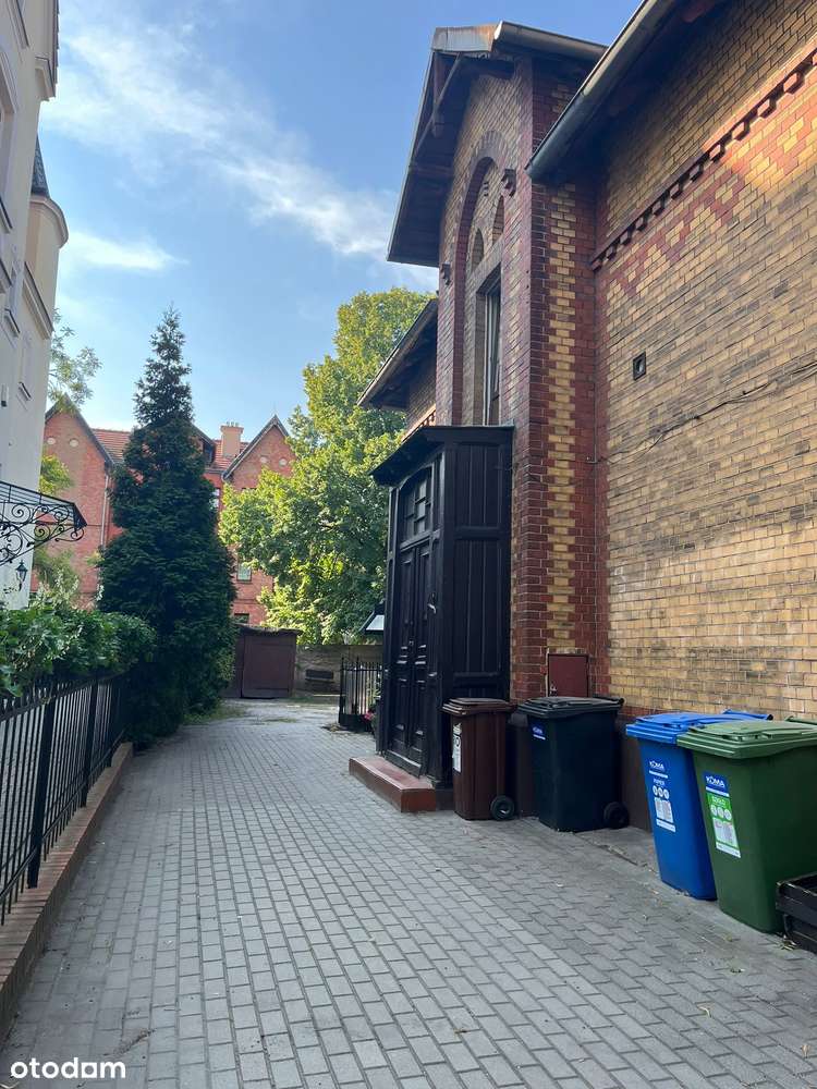 Na sprzedaż kamienica z 1896 roku wybudowana w stylu szwajcarskim.-4