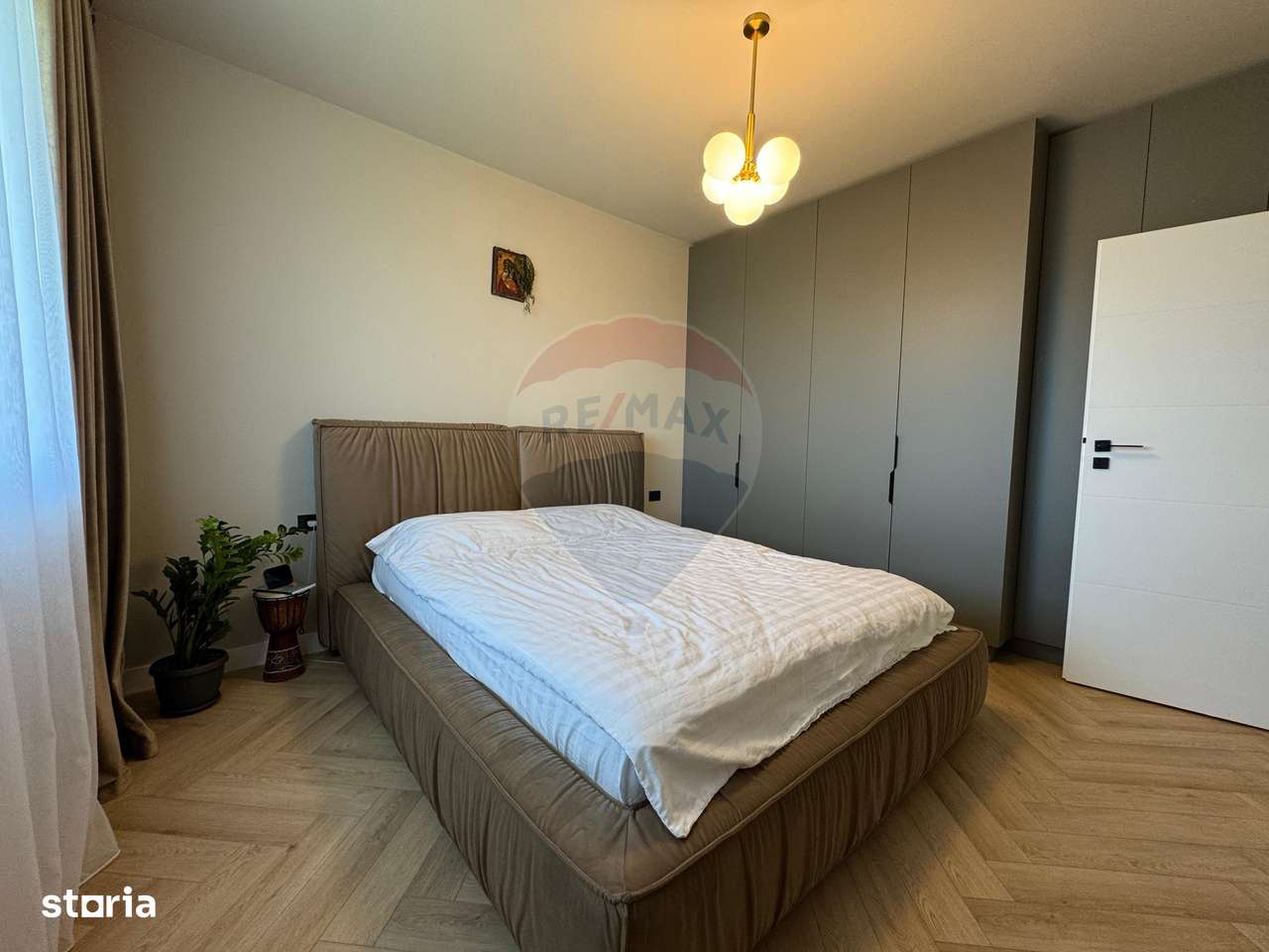 Vanzare apartament 3 camere Dobroesti - Imagine principală: 3/8