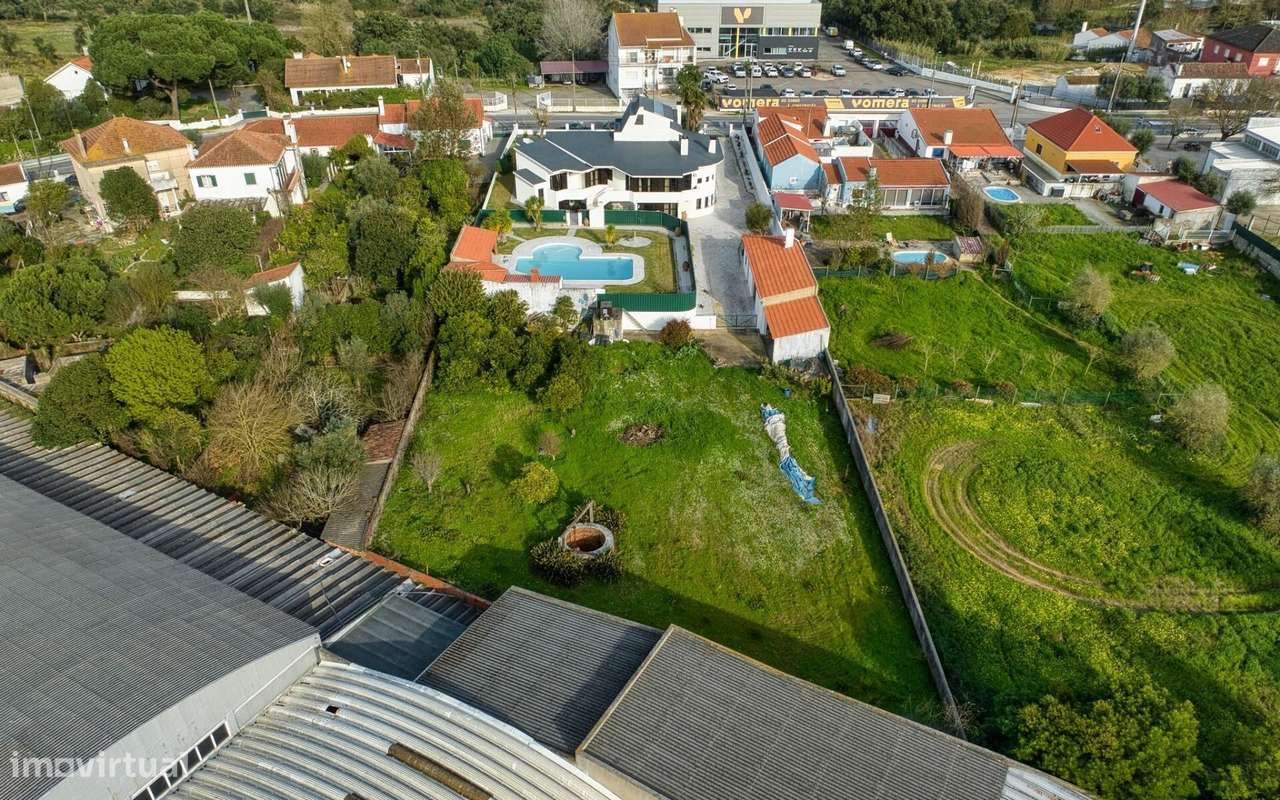 Moradia T7 a 5 minutos de carro do centro histórico de Santarém - Grande imagem: 4/40