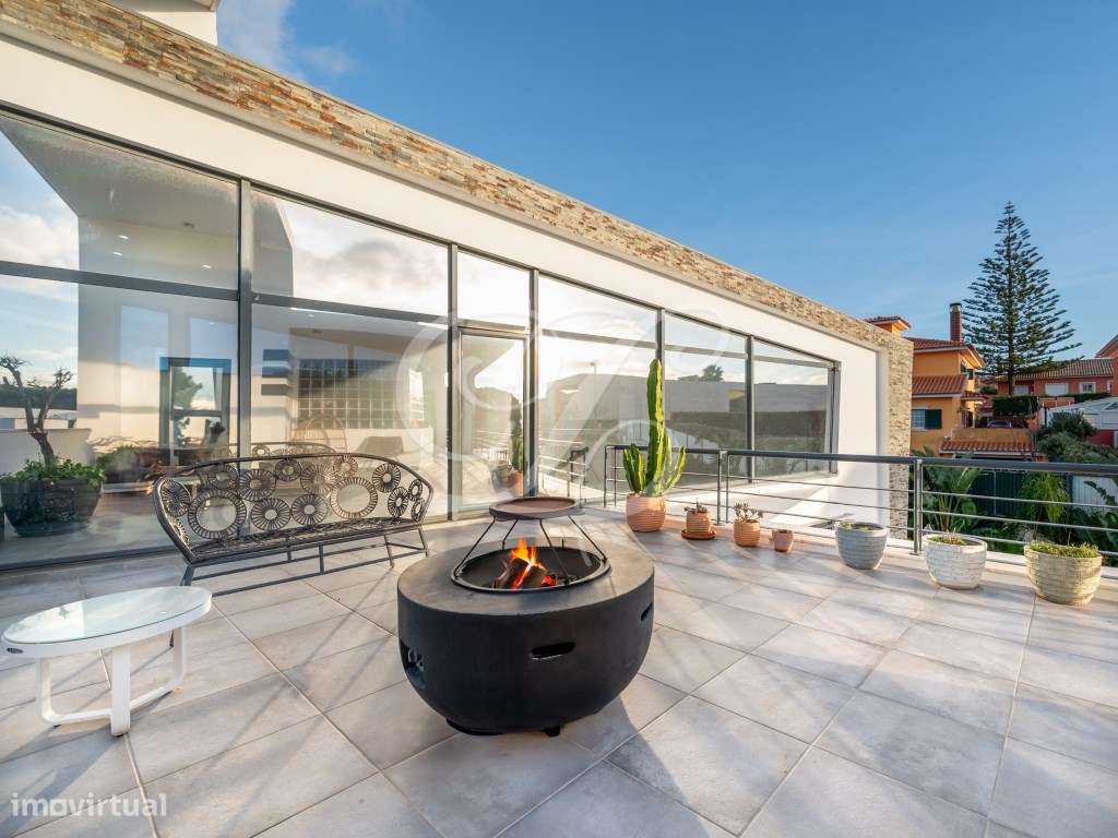 Moradia T4+1 com piscina, jardim relvado e área de barbecue | Cascais-57