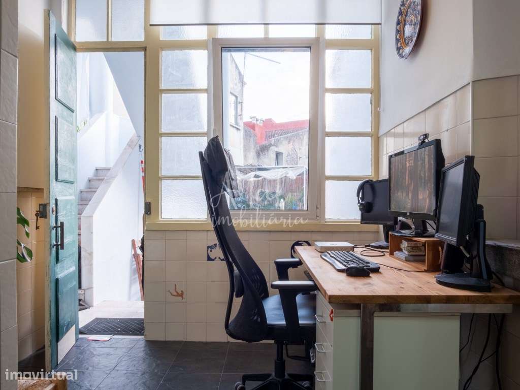 Apartamento T2 C/TERRAÇO no centro de Lisboa-14