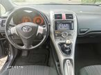 Toyota Auris 1.4 D-4D Premium - 10