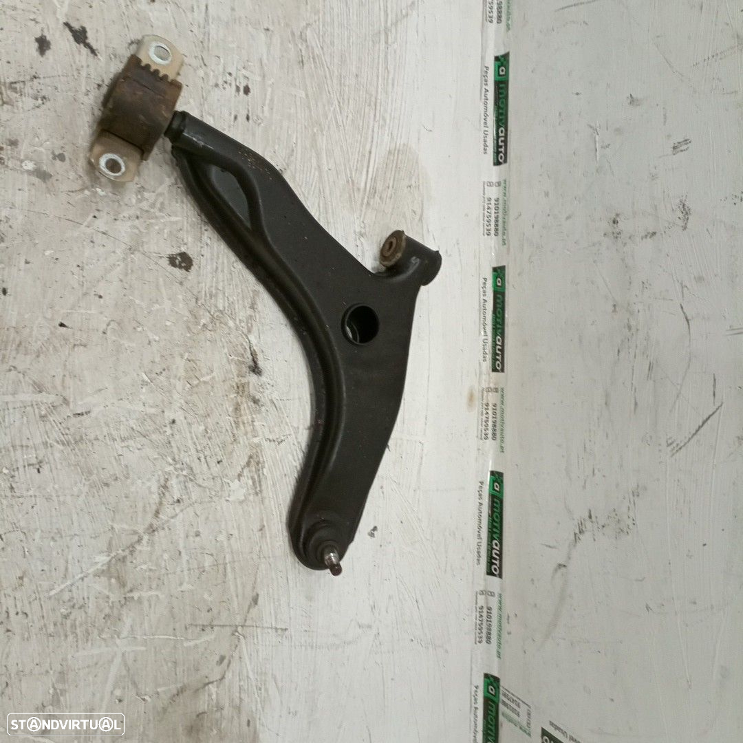 Braço De Suspensão Frente Direito Volvo V40 Combi (645) - 3