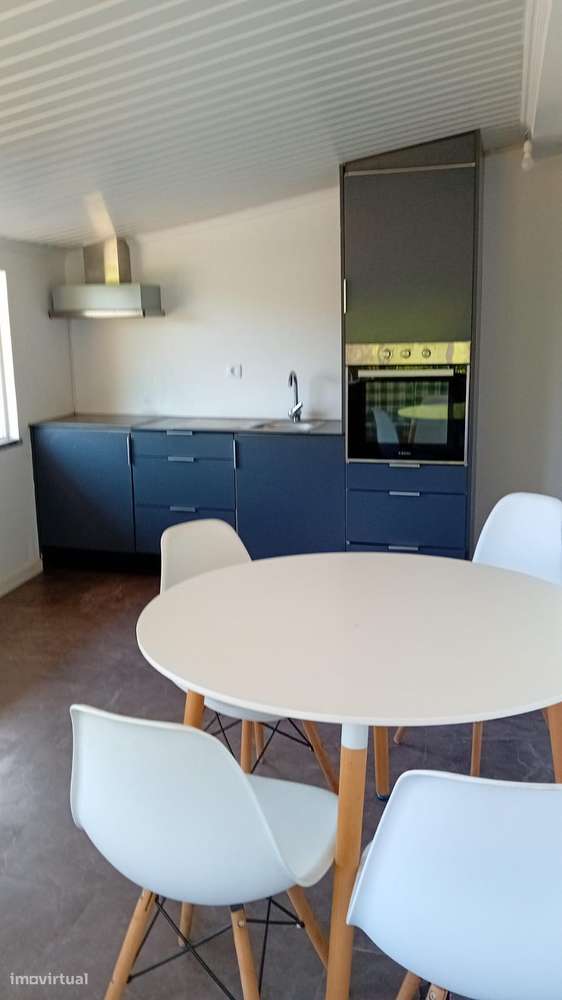 Apartamento T2 em Santa Clara – 750 € com Despesas Incluídas - Grande imagem: 2/4