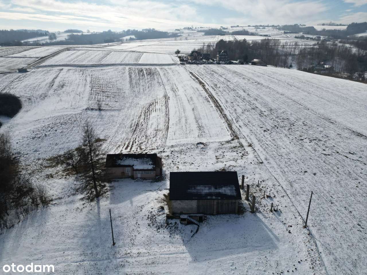 Siedlisko z potencjałem - 2,55 ha z domem, zabudowaniami i potokiem-14