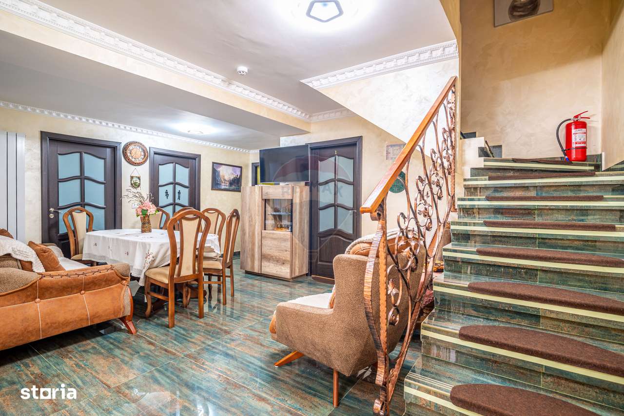 Vila moderna cu 2 corpuri in Busteni | Ideala pentru turism - Imagine principală: 5/20