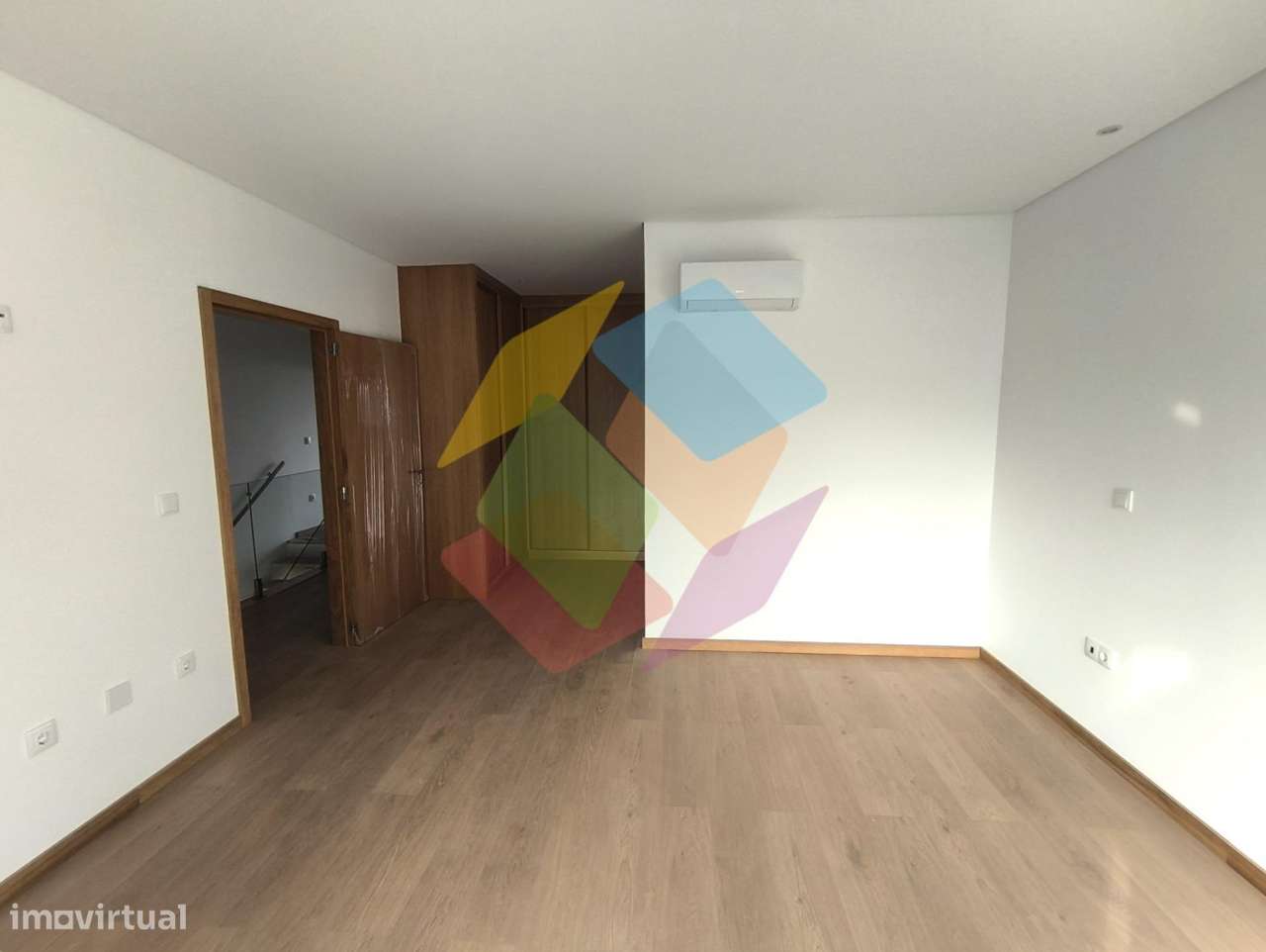 Moradia em Lobão, moderna, luminosa e pensada para o conforto da fam?-51