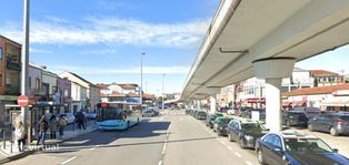 Armazém c/ 145m² c/ Estacionamento - Areosa (Centro) - Grande imagem: 4/9