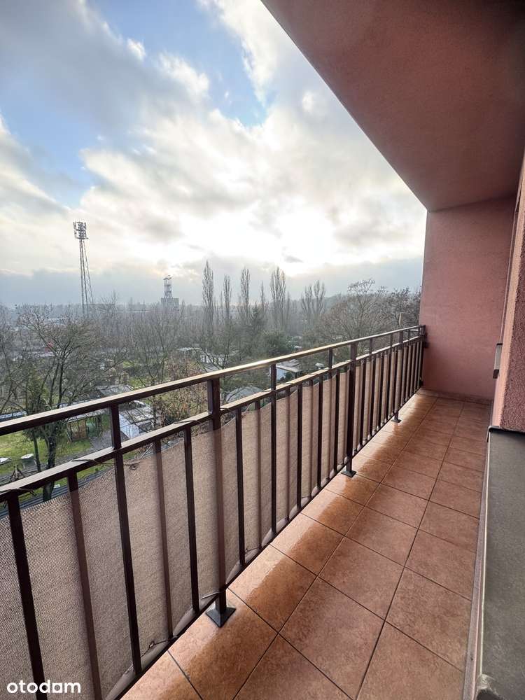 Przestronne 3-pokojowe mieszkanie z balkonem-8