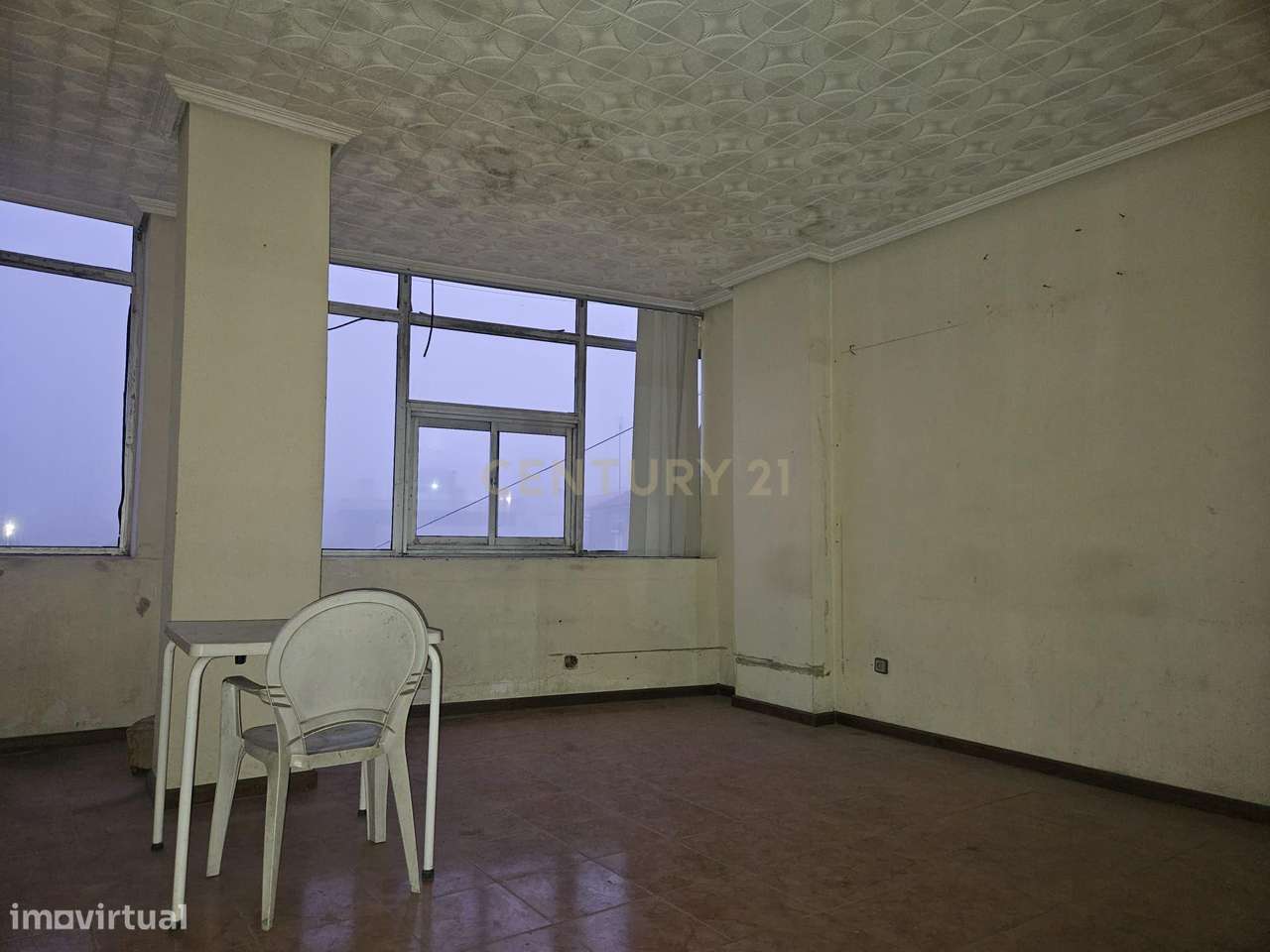 Loja na Guarda - Oportunidade Única no Centro da Cidade - Grande imagem: 2/5