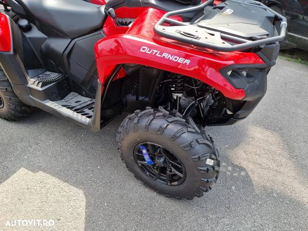 Can-Am Outlander Max - 3