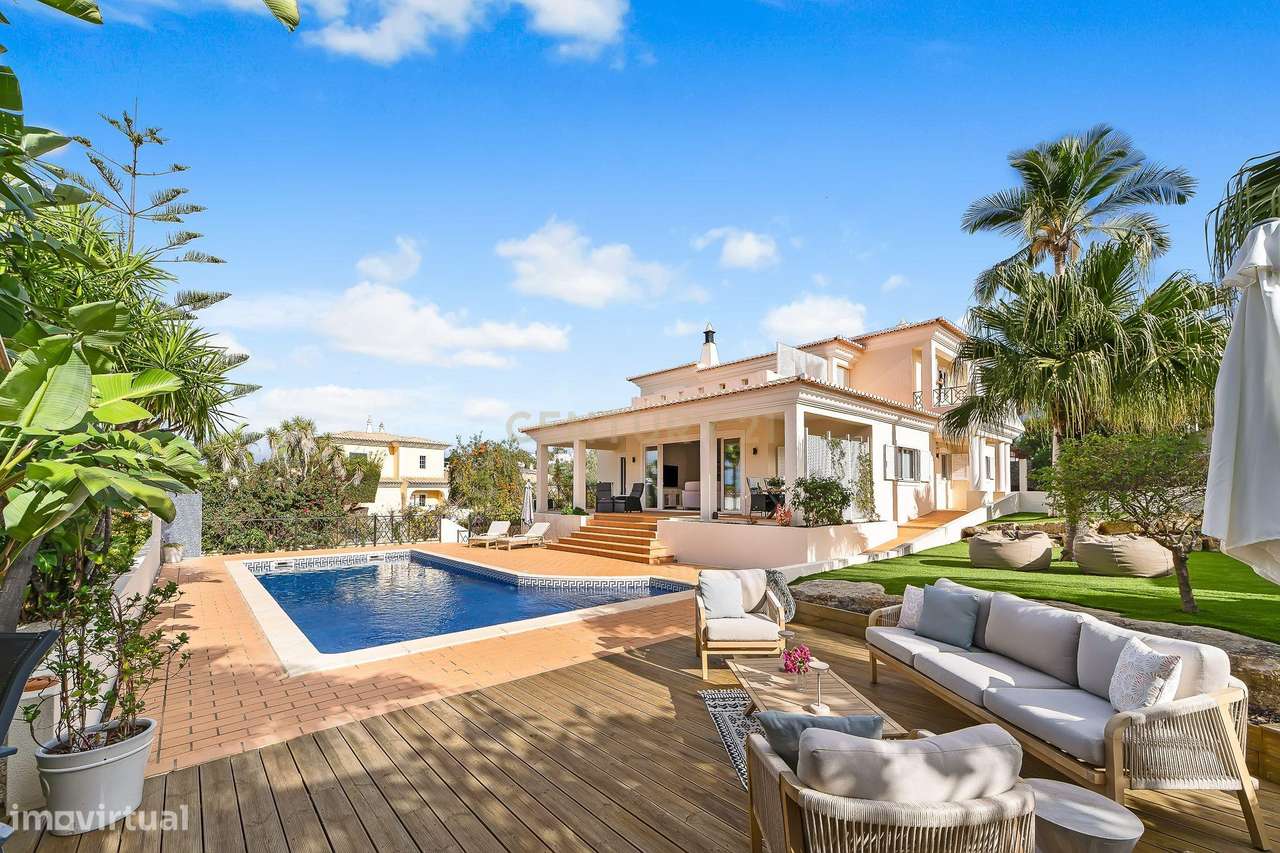 Moradia T4 em Ferragudo com Piscina aquecida, Bar e lounge exterior - - Grande imagem: 5/54