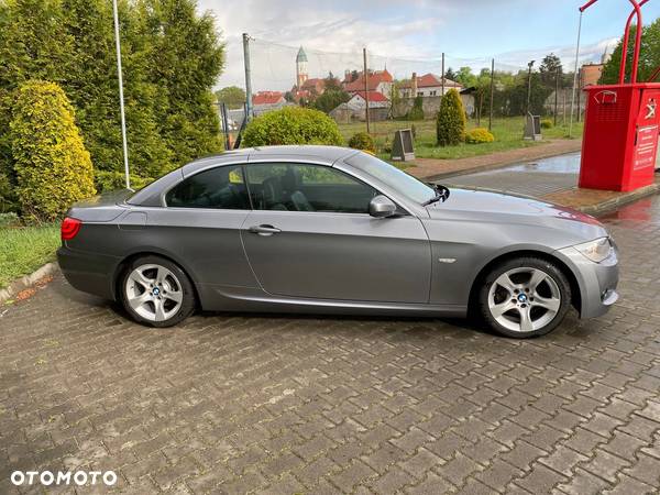 BMW Seria 3 320i Cabrio - 29