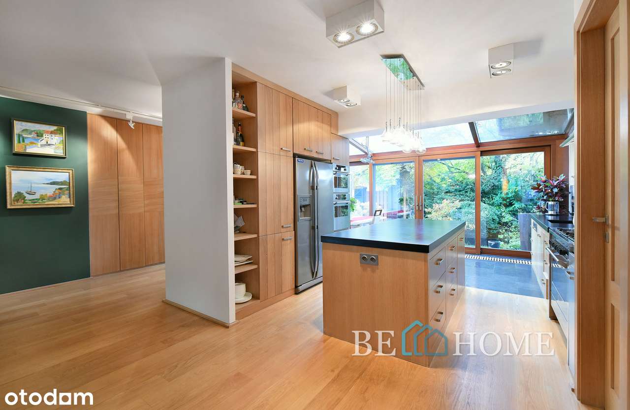 Parterowy dom 201 m2, 5 pokoi, działka 674m2, z ogrodem zimowym-1