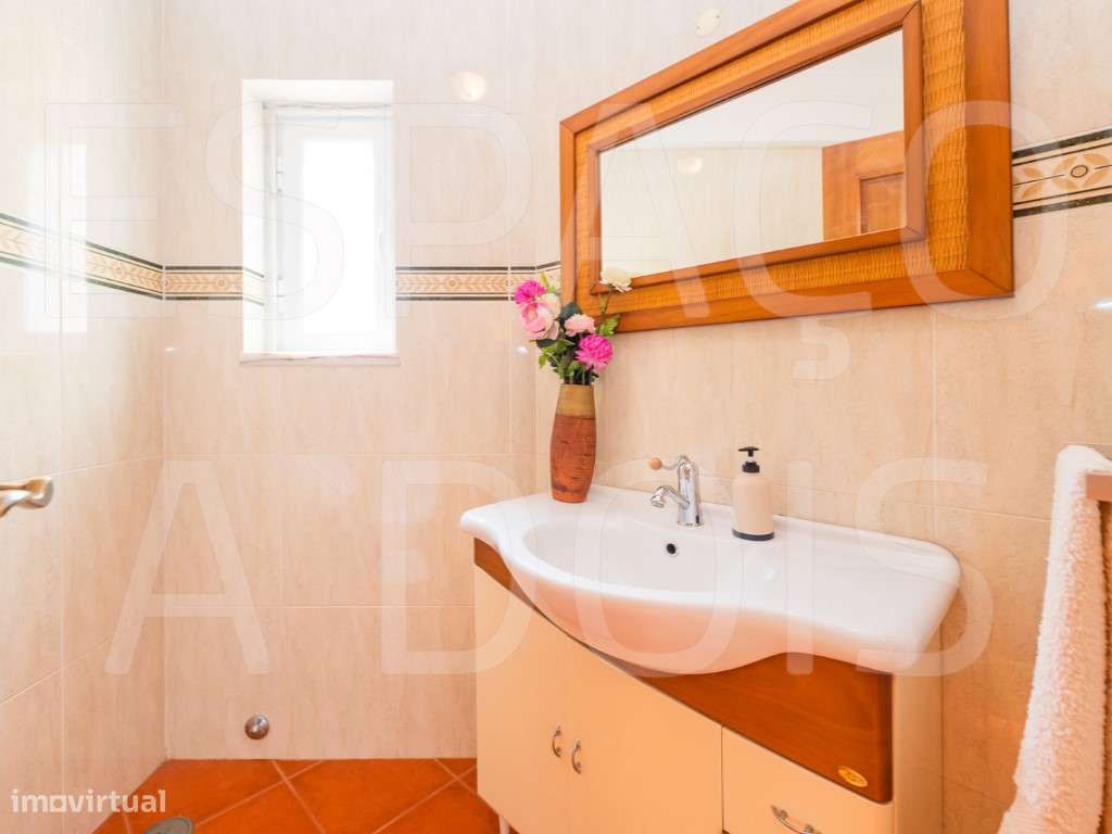 DESLUMBRANTE! INDEPENDENTE (isolada). Excelente qualidade de constr...-58