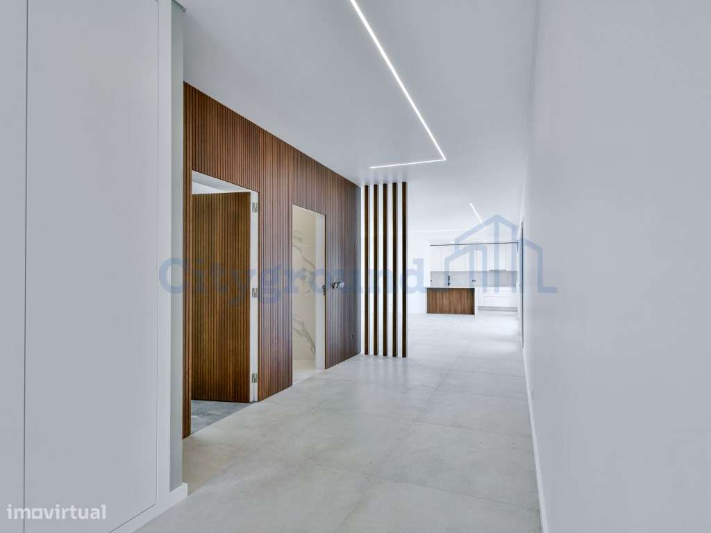 Moradia – Nadadouro - Mais