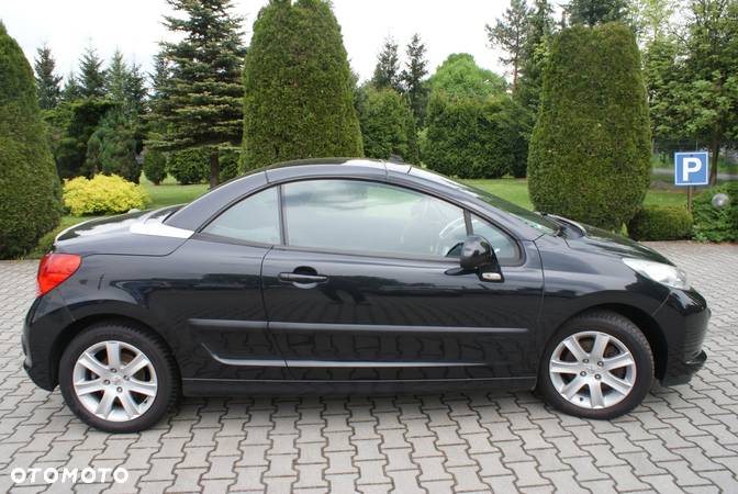 Peugeot 207 CC - 16