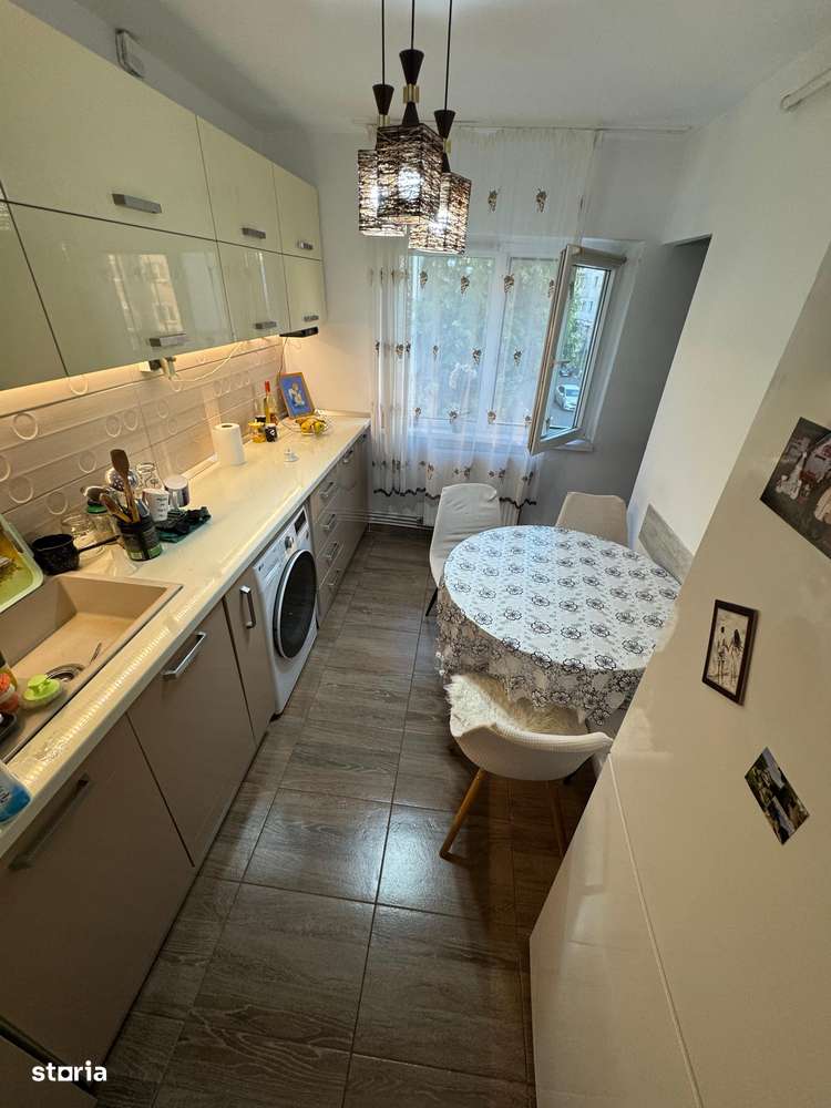 Apartament 3 Camere-Etaj 2 - 2 balcoane Bld Dacia - Imagine principală: 4/11