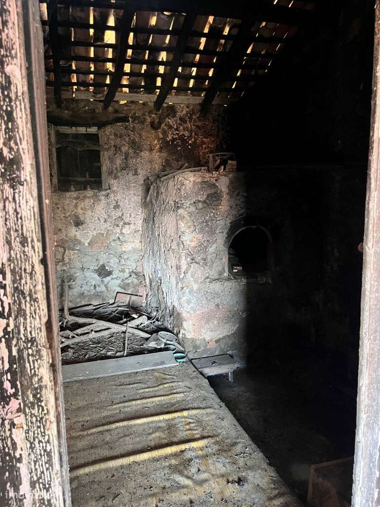 Moradia M4 com terreno em zona de  Penela-5