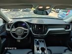 Volvo XC 60 B4 B Plus Dark - 9