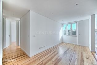 Apartamento e prédio totalmente remodelados