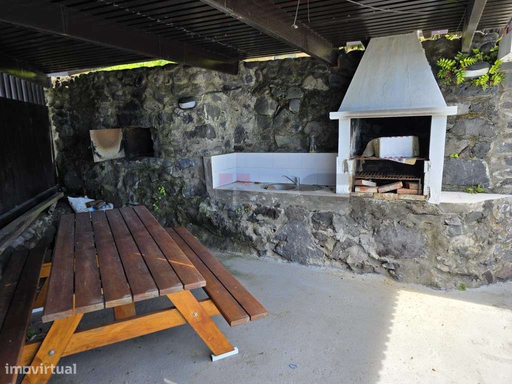 Moradia Isolada T2 -Rocha da Relva-9