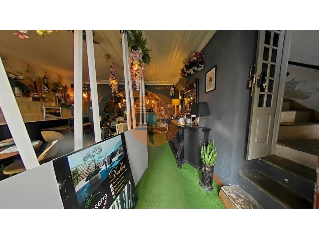 Restaurante Equipado e Pronto a Operar com Decoração Única! - Grande imagem: 4/24