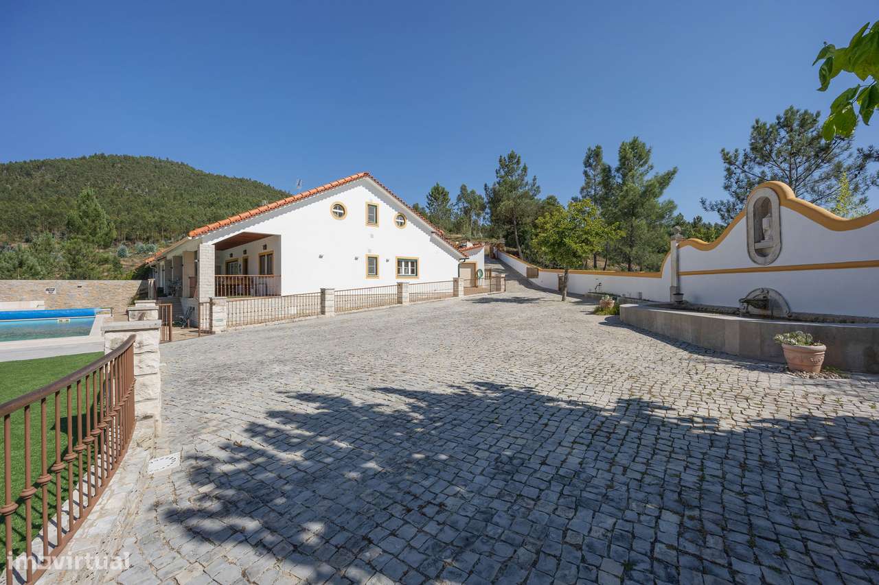 Moradia T2+2 | Piscina e Jardim | Vista Rio Zezêre | Dornes-29