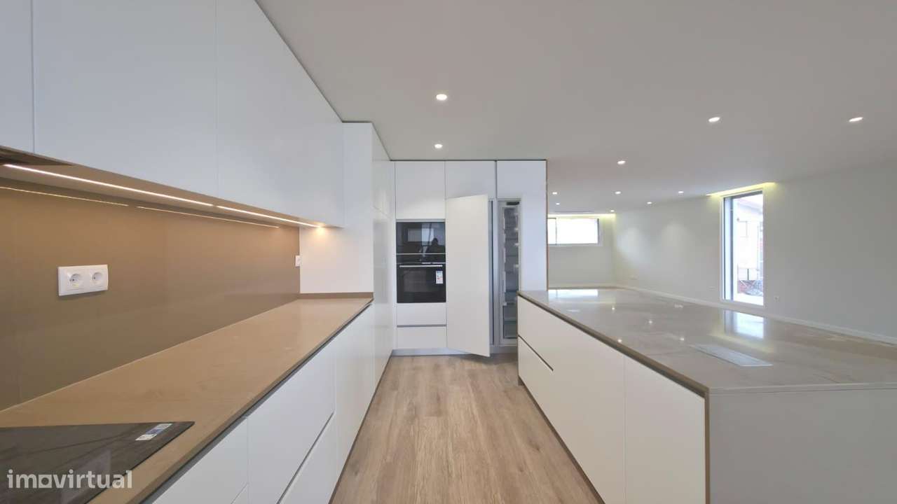 Moradia T4 Nova em Águas Santas - Grande imagem: 4/40