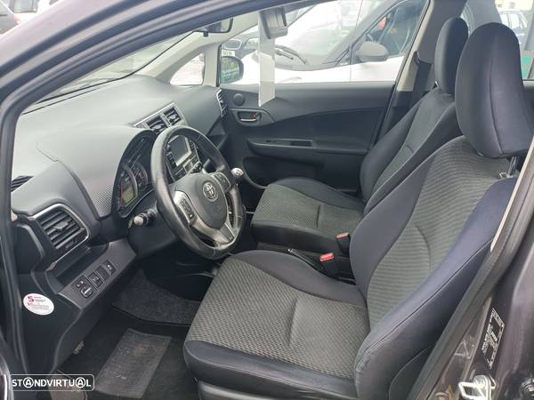 Toyota Verso-S 1.33 VVT-i Exclusive+Navi - 4