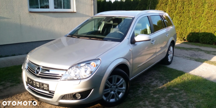 Opel Astra III 1.8 Cosmo - 29