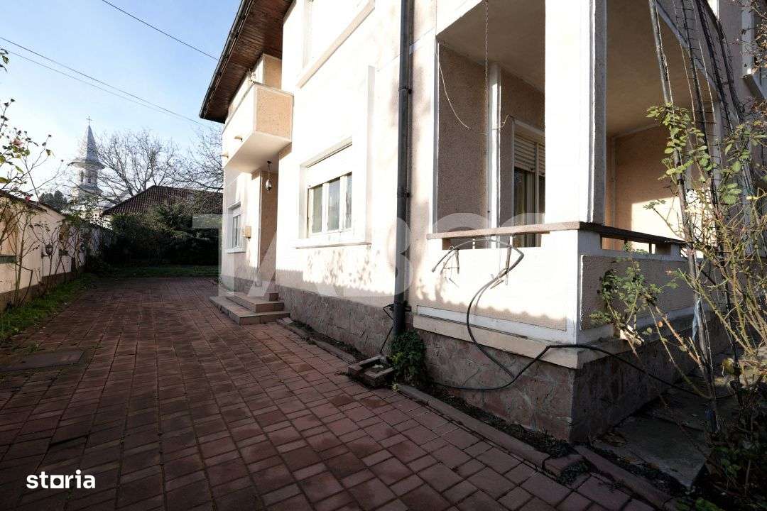 Casa individuala de vanzare cu 5 camere 2 balcoane zona Centrala - Imagine principală: 2/16