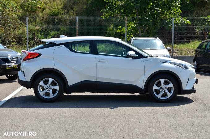 Toyota C-HR - 10