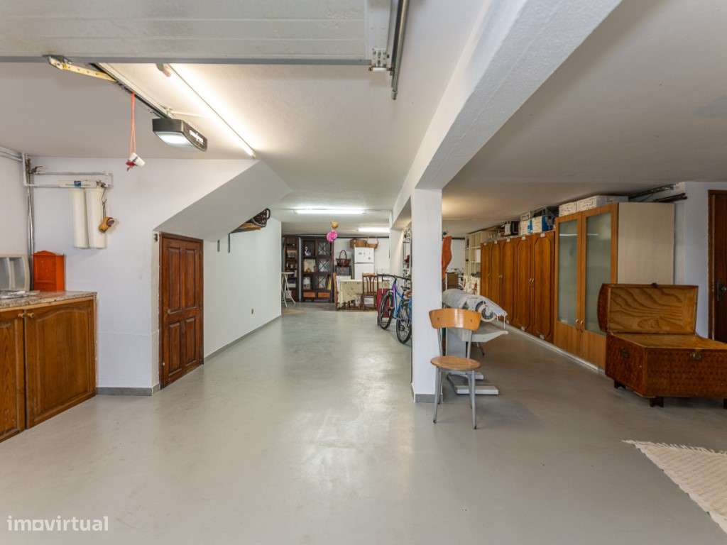 MORADIA T4 ! VARANDAS ! GARAGEM | BAGUIM DO MONTE | GONDOMAR-56