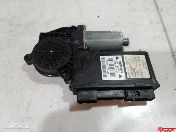 MOTOR ELEVADOR FRENTE DIREITO AUDI A4 8E2, B6 2001 - 1