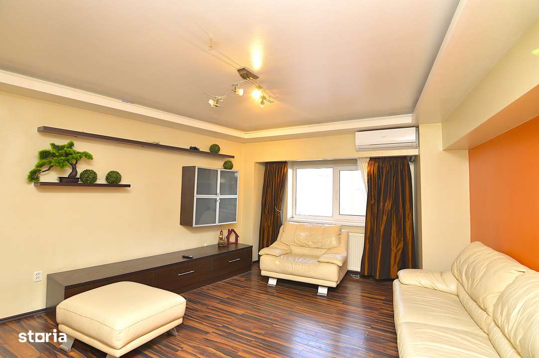 VANZARE APARTAMENT 4 CAMERE UNIRII - UNION PLAZA-1