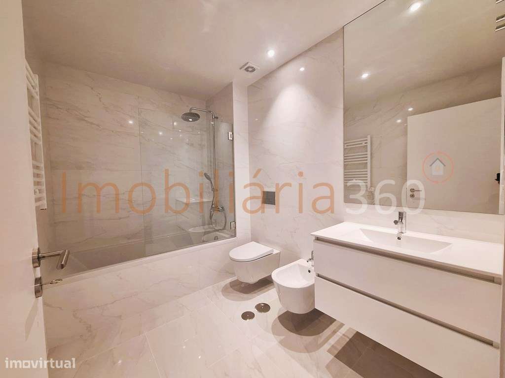 ** Apartamento T3 no Senhora do Porto Residence **-19