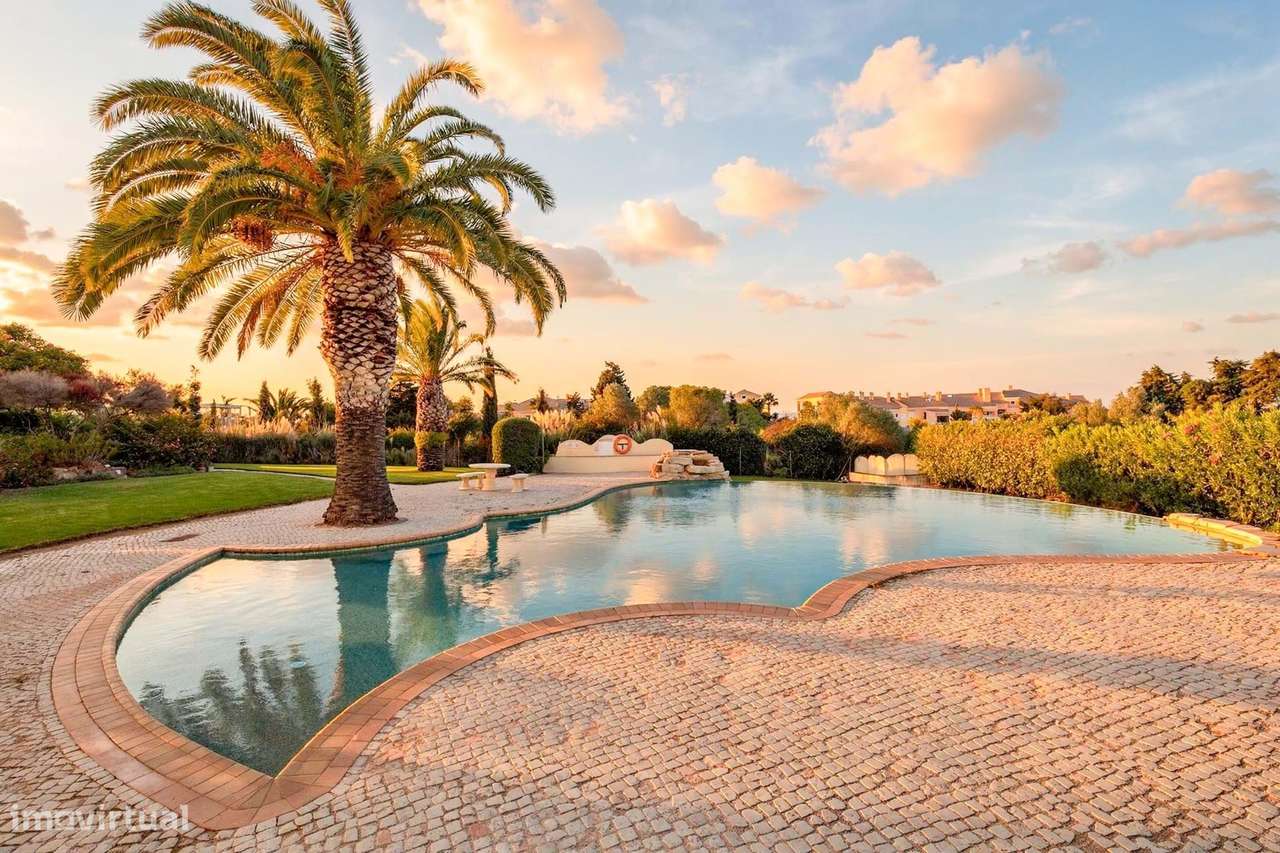 MORADIA COM 2 QUARTOS E PISCINA PARA VENDA NA PRAIA DA LUZ - Grande imagem: 5/26